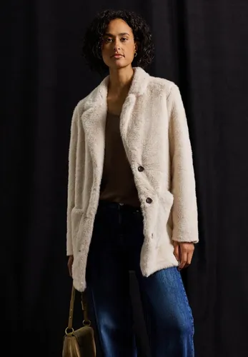Street One Damen 1005356 Fake Fur Mantel, Pastel Sand, 42 - Funktionsjacken mit Reverskragen und seitlichen Taschen, kuscheliges Fellimitat für ultimativen Komfort und Stil in der kalten Jahreszeit.