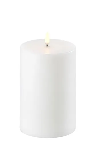 Piffany Copenhagen Uyuni - Outdoor LED Säulenkerze - Weiß - 10,1x12,8 cm - Kerzen in anderen Formen, wetterfest und ideal für stimmungsvolle Abende im Freien ohne offenes Feuer.
