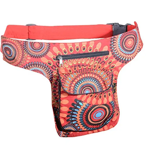 KUNST UND MAGIE Bauchtasche Mandala-Print Rot - Vielseitige Gürteltasche mit Mandala-Print, ideal für Festivals. Verstellbarer Gürtel, 3 Fächer mit Reißverschluss und Magnetverschluss. Hergestellt unter fairen Bedingungen in Nepal.
