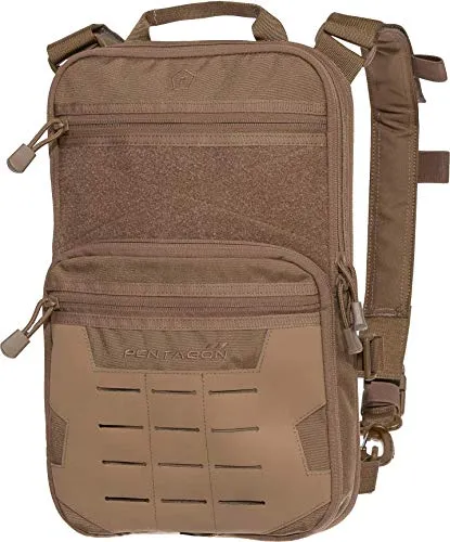 Pentagon Quick Bag Coyote - Camping & Outdoor Trinkblasen, erweiterbarer Rucksack mit Tablet-Tasche und MOLLE-Panel für individuelle Anpassung.