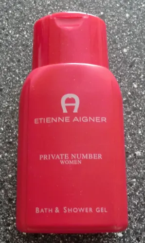 Etienne Aigner Private Number Women Bath&Shower Gel 250ml - Duschgel für Damen mit luxuriösem Duft, ideal für ein entspannendes Duscherlebnis und pflegt die Haut.