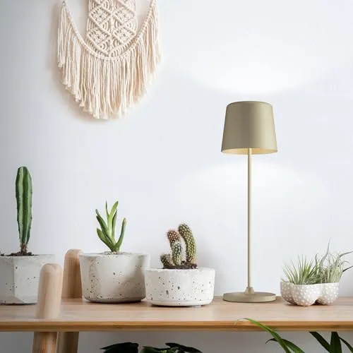 Lightbox LED Tischlampe - kabellos & dimmbar - Tischlampen für Innen & Außen mit modernem Design, kabellos nutzbar dank Akku und USB-Aufladung, bietet angenehmes warmweißes Licht für stimmungsvolle Abende.