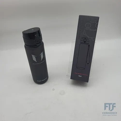 Super Sparrow Trinkflasche 500 ml in schwarz von Super Sparrow