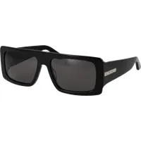 GCDS Sonnenbrille GD0053 5601A – Stilvolle UV-Schutzbrille - Die GCDS Sonnenbrille GD0053 5601A verbindet modernes Design mit einem hohen Tragekomfort. Ideal für sonnige Tage und schützt Ihre Augen effektiv.