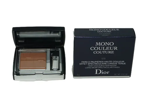 DIOR DIORSHOW Mono Couleur Couture Lidschatten 2 g Nr. 570 - Copper - Lidschatten in hochpigmentiertem Copper, ideal für kreative Looks. Die langanhaltende Formel enthält pflegende Inhaltsstoffe und wird in einem eleganten, reisefreundlichen Case mit Spiegel und Pinsel geliefert.