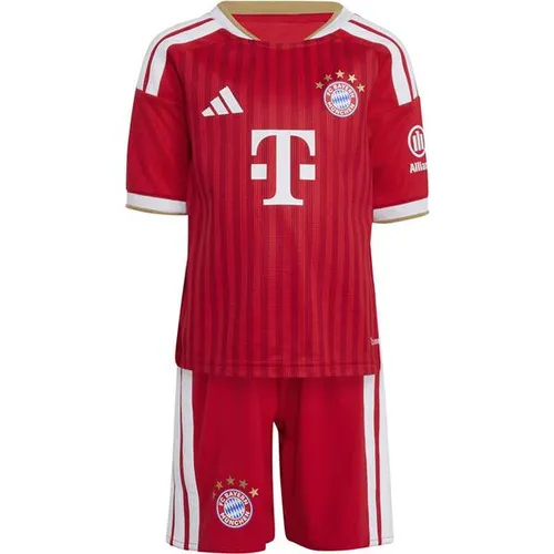 adidas Performance Trainingsanzug FC BAYERN MÜNCHEN 26/27 KIDS HEIMAUSRÜSTUNG (1-tlg) rot 2-3Y - Stylischer Trainingsanzug für kleine Bayern-Fans, aus 100% recyceltem Polyester, ideal für das Training und Freizeitaktivitäten. Maschinenwaschbar und langlebig.