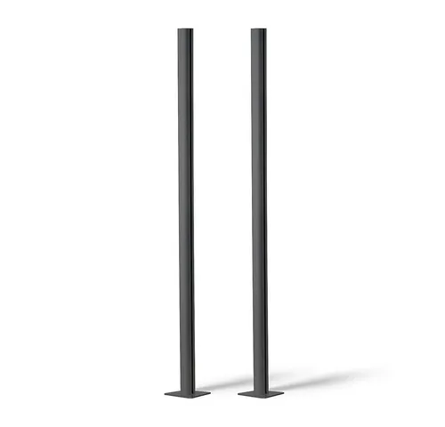 Showdown Displays Ständeranlagen für SCT und SCL – Schwarz, 2 Pfosten - Hochwertige Ständeranlagen aus robustem Aluminium für SCT und SCL Schaukasten-Modelle. Ideal für professionelle Präsentationen im Innen- und Außenbereich, mit stabiler, verschraubter Bodenmontage und elegantem Design.