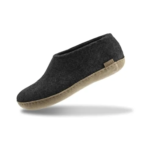 Glerups DK Modell A Filzschuh mit Ledersohle - Pantoletten aus atmungsaktivem Wollfilz, antibakteriell und hautschonend – ideal für Zuhause und für gesunde Füße.