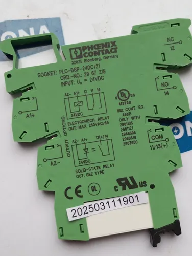 Phoenix Contact SOCKET PLC BSP 24DC 21 RELAY 2961105 24V 6A 250V (NEW OLD STOCK)