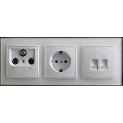 Abelka Nuovo Antennedose, Schuko und RJ45 Dose - Weiß 7888 - Sonstige Elektroinstallationsartikel mit eleganter Glasoberfläche, ideal für moderne Raumgestaltung und vielseitige Montageoptionen.