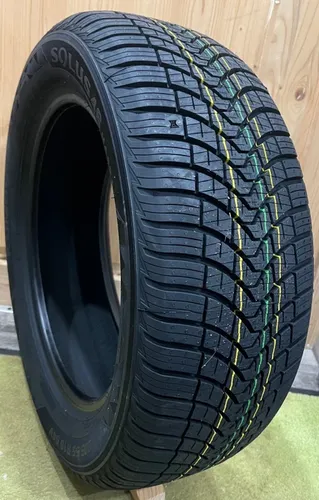 Kumho Solus 4S HA32+ 225/40R18 92W XL - Ganzjahresreifen - Autoreifen der neuesten Generation mit exzellenter Traktion auf Schnee und Eis, optimiert für sicheres Handling auf nasser und trockener Fahrbahn.