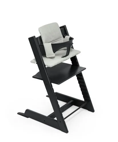Stokke Tripp Trapp Hochstuhl (Black) mit OCS-Kissen (Nordic Grey) - Hochstuhl für Kinder von 6-36 Monaten, ergonomisch verstellbar und mit superweichem Kissen für optimalen Komfort. Ideal, um dein Baby am Familientisch wachsen zu lassen.