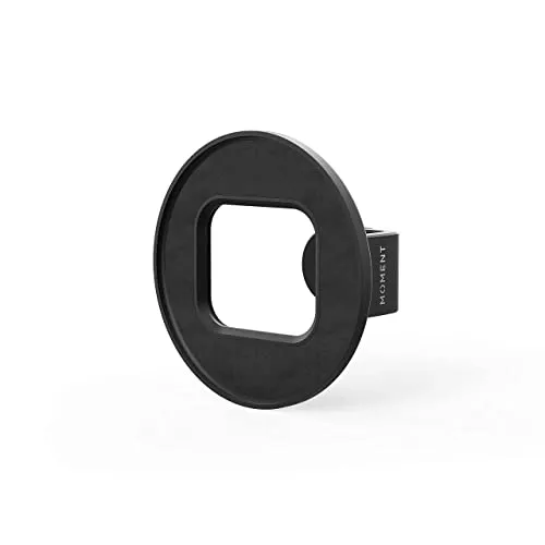Moment 67 mm universelle Handy-Filterhalterung - Sichere Befestigung von 67-mm-Filtern an nahezu jedem Smartphone. Verstellbare Passform, präzise Aluminiumkonstruktion und integriertes Mikrofon-Design für klare Audioqualität.