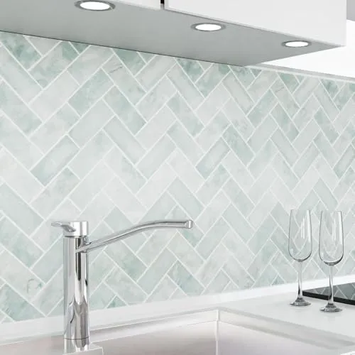 danario Selbstklebende Küchenrückwand - Matt - Fischgrätenmuster - 60cm x 60cm - 𝗧𝗘𝗦𝗧𝗘 𝗗𝗜𝗘 𝗚𝗘𝗦𝗖𝗛𝗜𝗖𝗛𝗘𝗡 𝗗𝗘𝗥 𝗞Ü𝗖𝗛𝗘: Die robuste PET Küchenrückwand ist kratz- und hitzebeständig, leicht zu reinigen und ideal für Mietwohnungen. Schnell und ohne Bohren anzubringen!