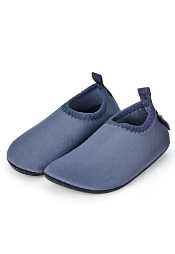 Sterntaler Badeschuhe Uni – Baby Aquaschuhe – Unisex Strand Slipper mit flexibler Sohle – schnelltrocknend & leicht - Ideal für Strand & Schwimmbad - Kinder Bademode – Farbe blau, Größe 20