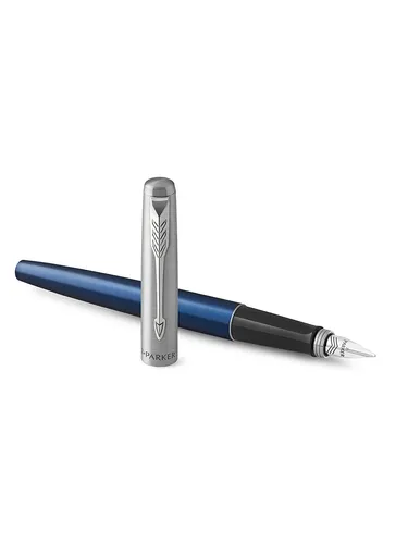 Parker Jotter Füller | Royal Blue | Eleganter Füllfederhalter - Utensilien zum Schreiben und Zeichnen, mit hervorragendem Schreibkomfort und ikonischem Design seit 1954, ideal für Büro, Schule oder persönliche Notizen.