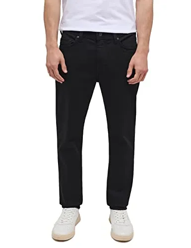 Mustang Herren Style Vegas Slim Jeans - Moderne Slim-Fit Jeans für Herren aus hochelastischer Baumwolle, die Komfort und Bewegungsfreiheit bieten. Ideal für lässige und smarte Looks. Farbe: Schwarz, 5-Pocket-Design.