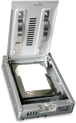 Icy Dock Konverter 2.5 zu 3.5 Zoll (MB982IP-1S)