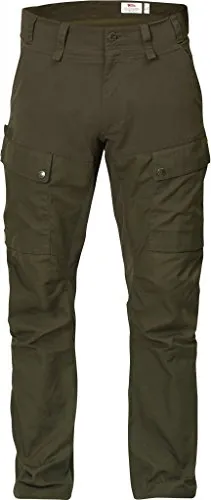 Fjällräven Lappland Hybrid Trousers Men Deep Forest (48) - Hosen für aktive Jagd, aus strapazierfähigem G-1000 Silent Material, mit Belüftungsöffnungen und mehreren Taschen für optimale Funktionalität.