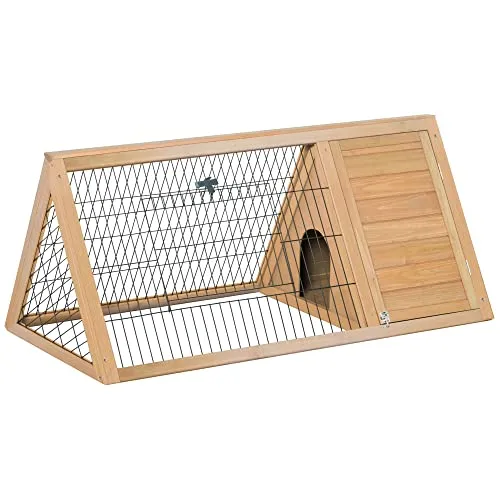 PawHut Kleintierstall 3-eckig Kleintiergehege, Kleintierkäfig mit Tür Meerschweinchenstall, Kleintierhaus Auslauf aus Tannenholz, Gelb 116 x 62,2 x 52,5 cm