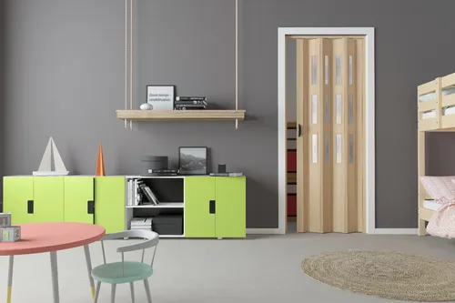 Falttür Luciana 3D Esche Holz mit 3 Fenstern - Moderne Falttür aus 3D-Esche Holz, ideal für alle Zimmer. Doppelwandig und mit Acrylglas-Fenstern, bietet sie sowohl Stil als auch Sicherheit.