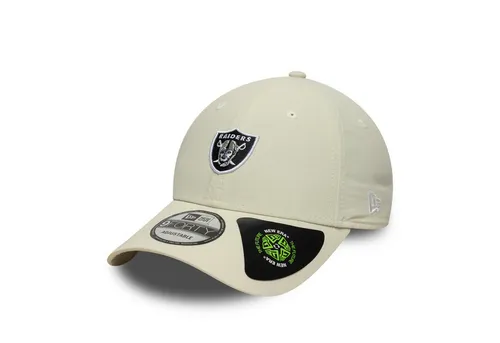 New Era Snapback Cap 9FORTY Recycled Las Vegas Raiders - Stylische 9FORTY Snapback Cap für echte Raiders-Fans! Hergestellt aus 100 % recyceltem Nylon, bietet sie hohen Tragekomfort und ein markantes Design mit dem Las Vegas Raiders Logo. Perfekt für jeden Anlass!