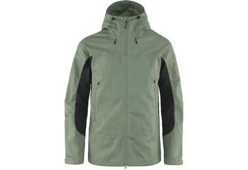 Fjallraven Abisko Lite Trekking Jacket M - Herren Funktionsjacke in Patina Green-Dark Grey - Leichte Kapuzenjacke mit Zwei-Wege-Reißverschluss und praktischen Vordertaschen, ideal für Trekking und Outdoor-Aktivitäten.