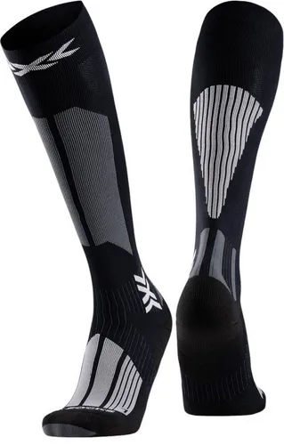 X-Socks Skisocken Ski Touring Perform OTC schwarz/grau Herren - 1 Paar - Skisocken für Skitourengehen, mit Suppronation®-Bandage für optimale Fußunterstützung und Schutz vor Verletzungen. Ideal für lange Touren in unberührter Winterlandschaft.