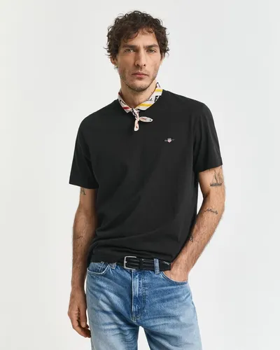 Gant Herren Reg Shield T-Shirt, Schwarz, S EU - T-Shirts für Herren mit aufgestickter Wappen-Grafik, aus hochwertiger Baumwolle für optimalen Tragekomfort und stilvolles Design.