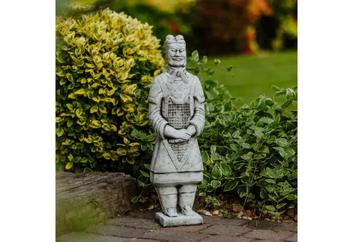 Gartenfigur Chinesischer Terrakotta-Krieger, H. 64 cm - Frostsichere Statue für Gartenliebhaber, die ein Stück Kulturgeschichte und die mystische Aura der Terrakotta-Armee in ihren Außenbereich bringen möchten.
