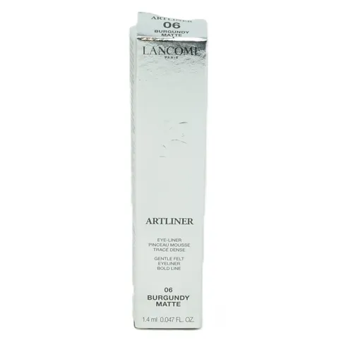 Lancome Artliner Eyeliner Bold Line 1,4ml Burgundy Matte 06 - Präziser Eyeliner für intensive Augenblicke. Mit seiner matten burgunderfarbenen Nuance sorgt er für einen ausdrucksstarken Look und ist einfach aufzutragen.