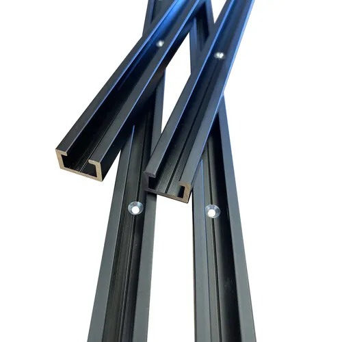 1m Aluminium C Profil M8 Black Edition, gebohrt inkl. 5 Schrauben, 17x11mm