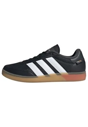 adidas Unisex Spezial-Trainingsschuhe - Core Black/Chalk White/Lucid Red - Herren-Outdoor-Fitnessschuhe mit weiter Passform und schnürbarem Verschluss für optimalen Halt und Komfort.