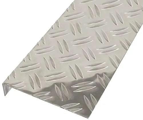 Alberts 462949 Strukturblech mit Riffel-Prägung - Hochwertiges Aluminium-Strukturblech mit Riffel-Prägung, ideal für vielseitige Anwendungen. Maße: 1000 x 135 x 30 mm, Materialstärke 1,50 mm. Perfekt für professionelle Projekte und kreative Lösungen.