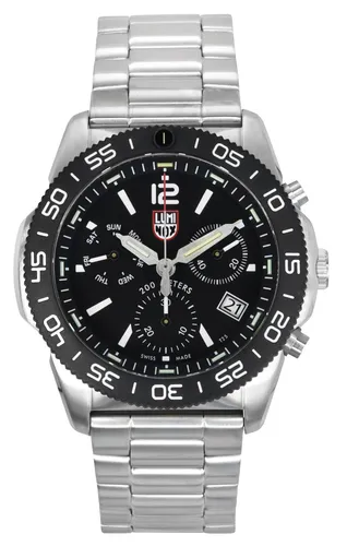 Luminox Herren Analog Uhr XS.3142 mit Edelstahl Armband - Elegante Armbanduhr für Herren, wasserdicht bis 20 Bar, ideal für Schnorcheln und Freitauchen. Hochwertiges Saphirglas schützt das schwarze Ziffernblatt.