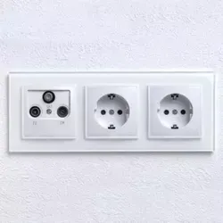 Lichtideen Schalter 7869 Abelka Nuovo - Schalter mit Antennendose und 2 Schuko Steckdosen im eleganten weißen Glasdesign, ideal für moderne Wohnräume. Kratzfest und leicht erweiterbar für optimale Funktionalität.