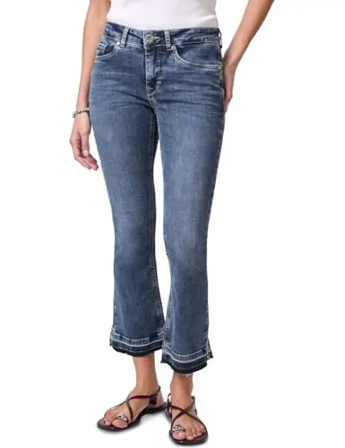 STREET ONE STUDIO Slim-fit-Jeans Middle Waist - Stylische Slim-fit-Jeans für Damen mit Flared Legs und fransigem Saum. Die Mid Waist sorgt für eine feminine Silhouette, während der stretchige Baumwollmix höchsten Tragekomfort bietet. Perfekt für jeden Anlass!