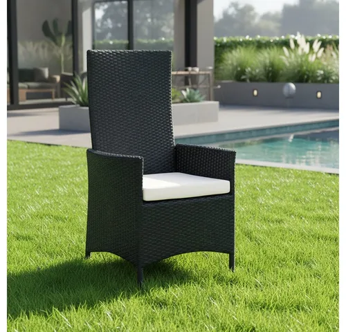 Mucola Gartenstuhl Hochlehner mit Kissen – Polyrattan Sessel für den Garten - Der Mucola Hochlehner aus strapazierfähigem Polyrattan in Schwarz bietet hohen Komfort und eine stilvolle Optik. Mit abnehmbaren, waschbaren Kissen für einfache Pflege ist er ideal für entspannte Stunden im Freien.