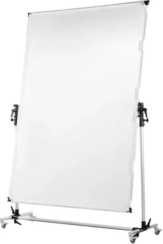 Walimex pro Rollbares Reflektorpanel 150x200 cm - Lichttechnik, vielseitig einsetzbar für optimale Lichtreflexion und professionelle Fotografie.