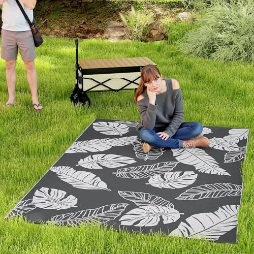 Outsunny Outdoor-Teppich 182 x 274 cm - Wasserdichter und reißfester Teppich für Garten, Camping und Festivals. Praktisches Wende-Design und inklusive Tragetasche für einfachen Transport.