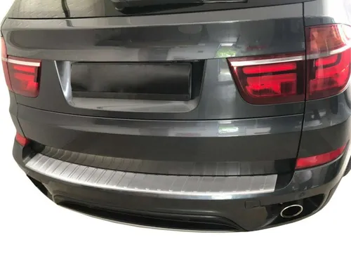 RECAMBO Ladekantenschutz für BMW X5 E70 - Abdeckblenden, schützt den Ladebereich vor Kratzern und Witterungseinflüssen, aus hochwertigem V2A Edelstahl für exklusive Optik und perfekte 3D-Passform.