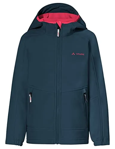 VAUDE Softshell Jacke Kids Rondane IV - wasserabweisende Outdoorjacke für Kinder, dunkelblau/pink, Größe 110-116 - Die VAUDE Rondane IV bietet optimalen Schutz bei Wind und Wetter. Mit atmungsaktivem Material, Kapuze und Fleece-Innenseite ist sie ideal für Abenteuer im Freien. Perfekt für Schule, Wanderungen und mehr.