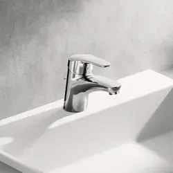 Hansa Hansamix Waschtischarmatur 01092283 - Waschtischarmatur mit Ablaufgarnitur und flexiblen Druckschläuchen, bietet konstanten Durchfluss und verbesserten Kalkschutz durch HONEYCOMB Struktur.