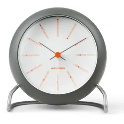 Arne Jacobsen Bankers Tischuhr Ø11 cm dunkelgrau - Tischuhren – Zeitlose Eleganz im dänischen Design mit markantem roten Zifferblattzentrum und hochwertigen Materialien für Langlebigkeit.