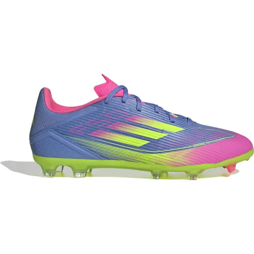 Adidas F50 LEAGUE FG/MG - blauer Fußballschuh für Speed - Leichter Fußballschuh mit Fiberskin Obermaterial und Sprintplate 360 Außensohle für ultimate Beschleunigung auf verschiedenen Böden. Hergestellt aus mindestens 20% recycelten Materialien.
