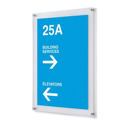 Showdown Displays Schildersystem FS25 A2 – Elegantes Wand-Schildersystem - Professionelles Schildersystem aus hochwertigem Acryl für stilvolle Wandpräsentationen. Werkzeugloser Posterwechsel und schwebender Look für maximale Flexibilität in Büros, Hotels und Ausstellungen.