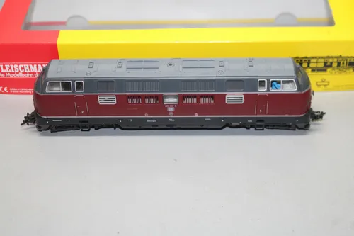Fleischmann 4235 Diesellok Baureihe 221 111-8 DB Spur H0 OVP !