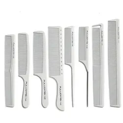 Professionelles Hitzebeständiges Carbon Friseur Kamm Set mit 8 Kämmen - Hochwertiges Kamm Set für Friseure. Hitzebeständig und antistatisch, ideal zum Schneiden und Stylen. 8 verschiedene Kämme ermöglichen vielseitige Anwendung für den professionellen Einsatz.