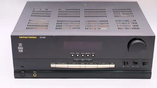 Harman Kardon AVR 2550 5.1 AV Stereo Receiver Dolby Digital DTS Logic 7 Schwarz