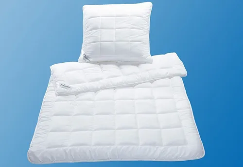 Dreams Microfaserbettdecke Superflausch - Bettdecken mit supersofter Microfaser, ideal für kuschelige Nächte und pflegeleichte Reinigung bis 60 °C.